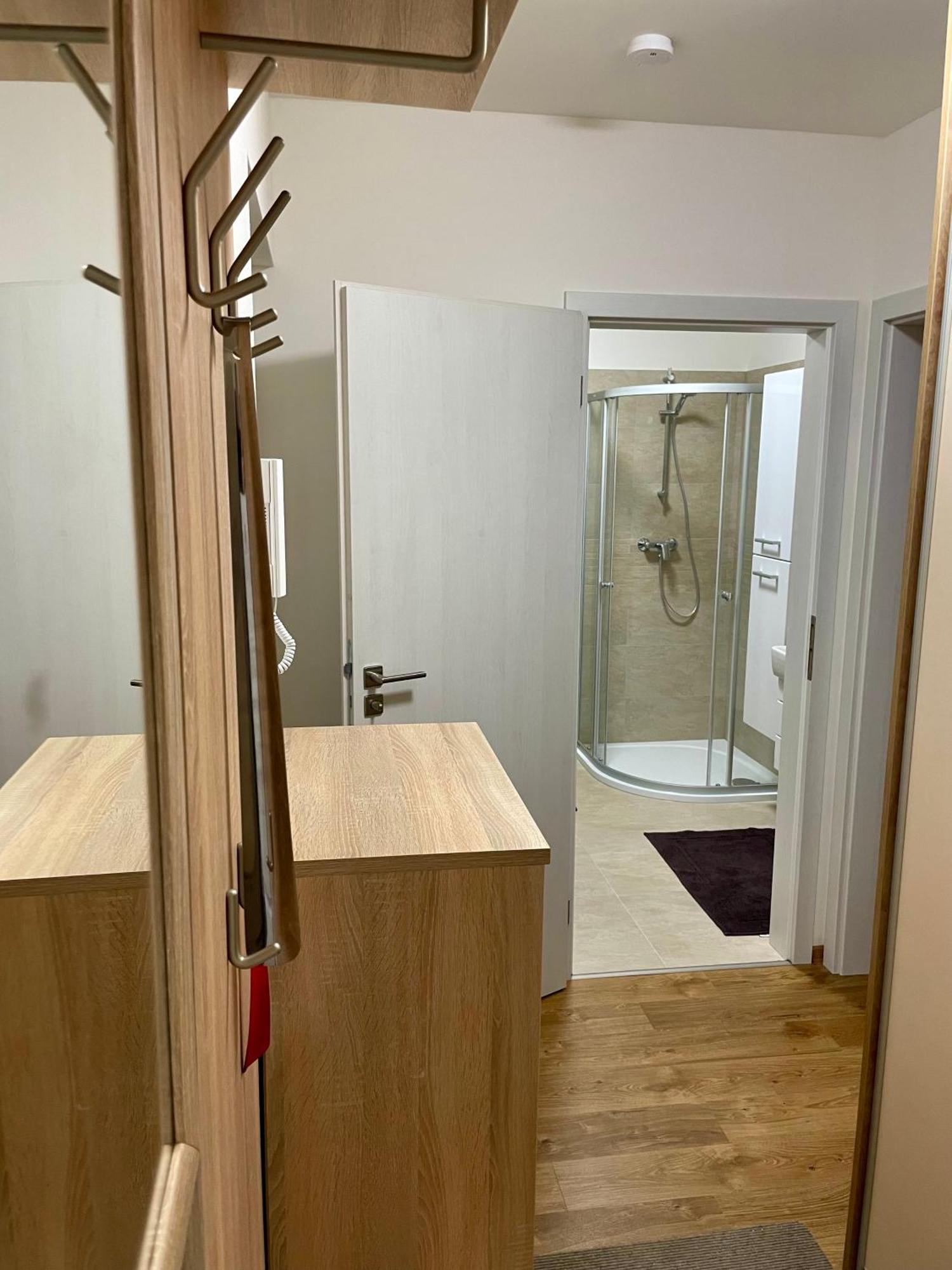 Apartman Astra Sezimovo Usti Exterior foto